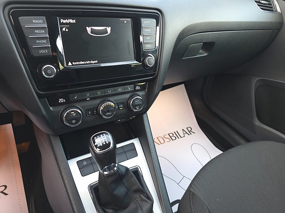 Skoda Octavia 11 of 13