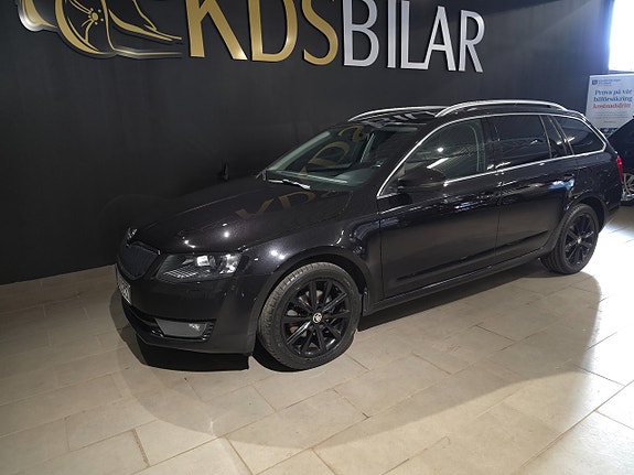 Skoda Octavia 2 of 13