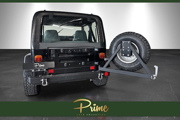 Jeep Wrangler 12 of 19