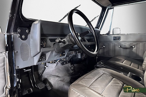 Jeep Wrangler 16 of 19