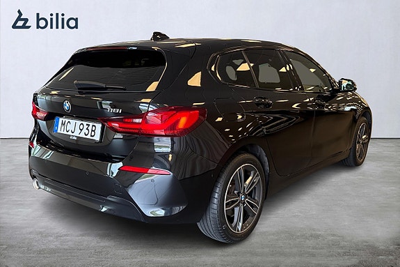 BMW 118i 17 of 19