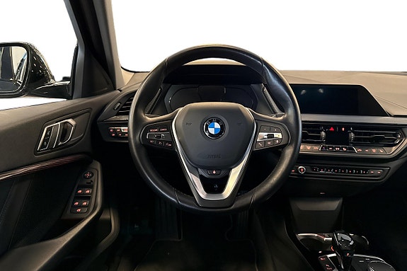 BMW 118i 9 of 19