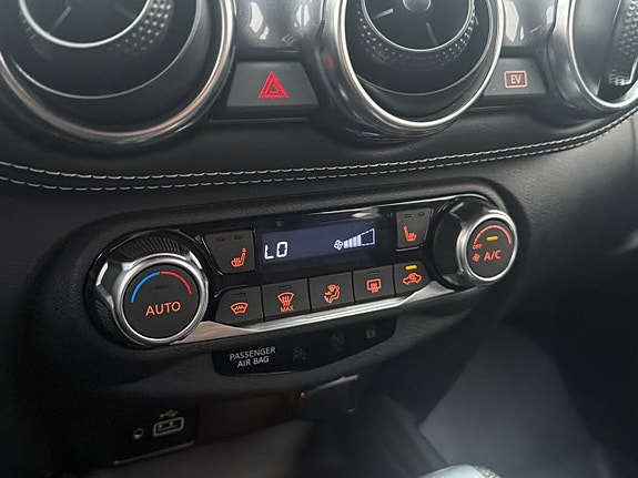Nissan Juke 24 of 30