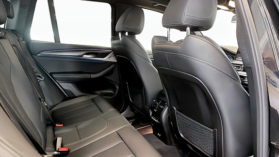 BMW X3 5 of 11