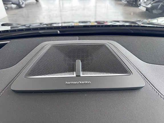 Polestar 4 19 of 23