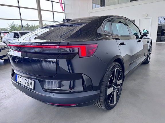 Polestar 4 5 of 23