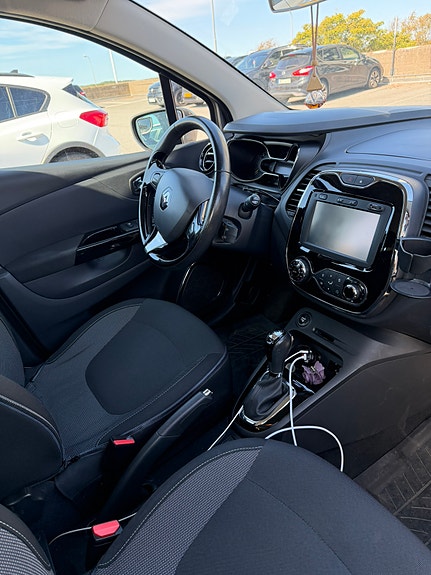 Renault Captur 5 of 10