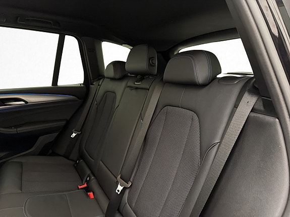 BMW X3 28 of 30