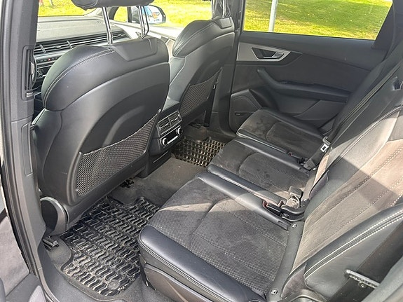 Audi Q7 5 of 5