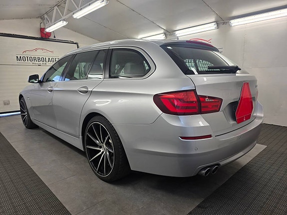 BMW 520d 2 of 12