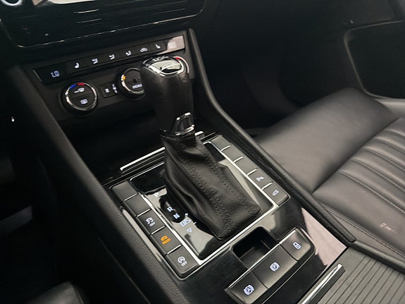 Skoda Superb 25 of 30