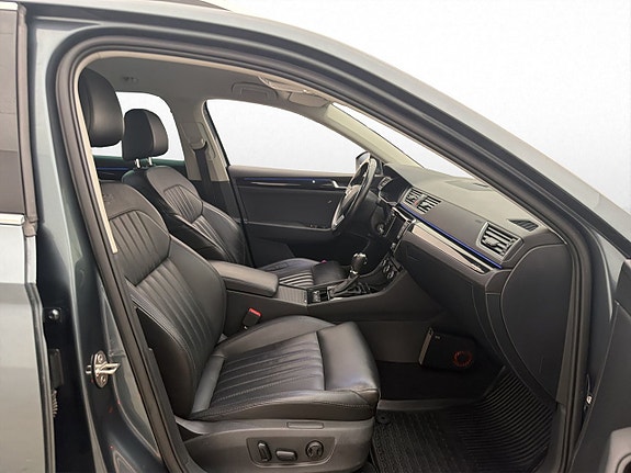 Skoda Superb 15 of 30