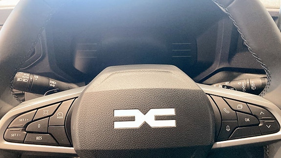 Dacia Duster 10 of 16
