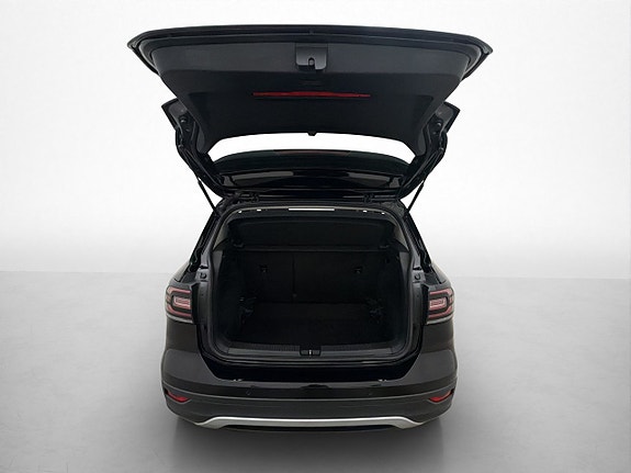 Volkswagen T-Cross 26 of 30