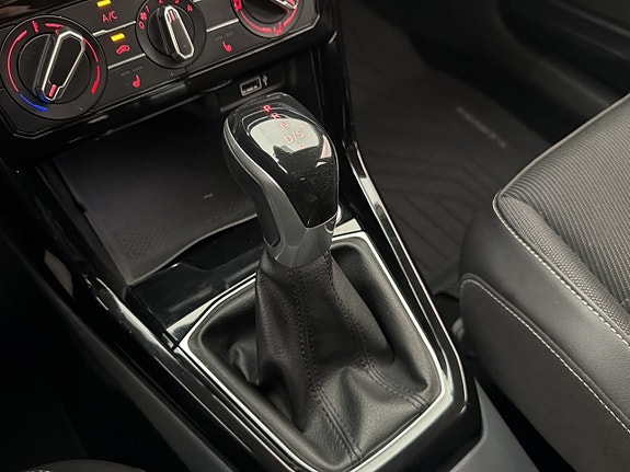Volkswagen T-Cross 23 of 30