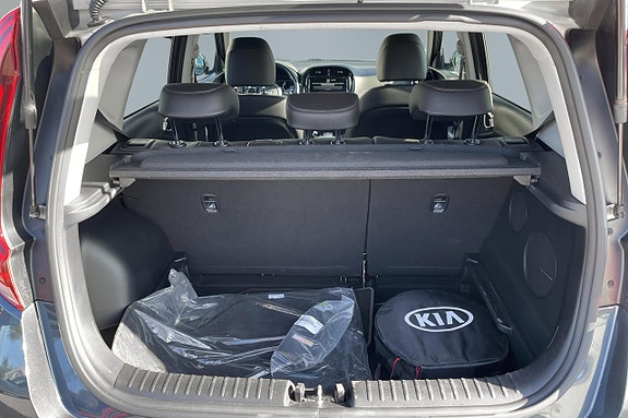 Kia e-Soul 17 of 29
