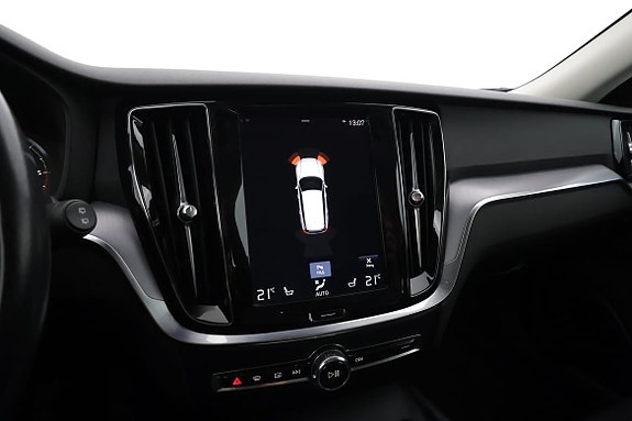Volvo V60 Cross Country 13 of 19