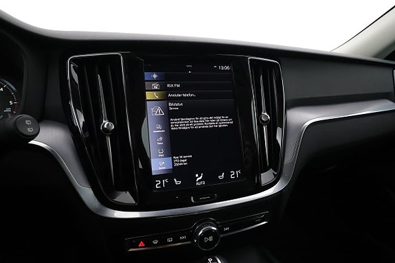Volvo V60 Cross Country 15 of 19