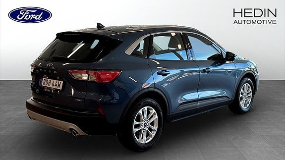 Ford Kuga 2 of 16