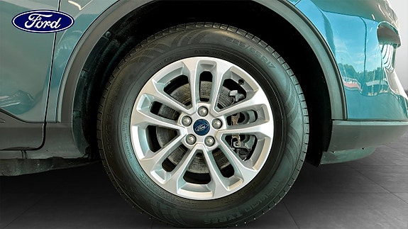 Ford Kuga 9 of 16