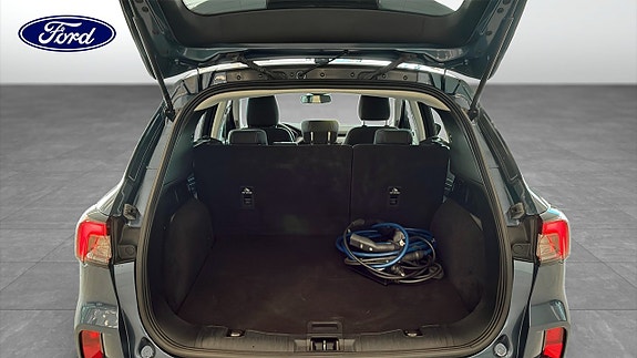 Ford Kuga 10 of 16