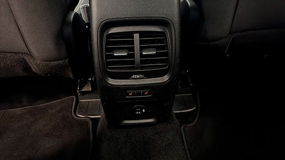 Ford Kuga 14 of 16