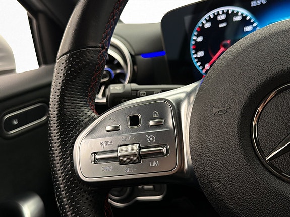 Mercedes-Benz A250 e 17 of 30