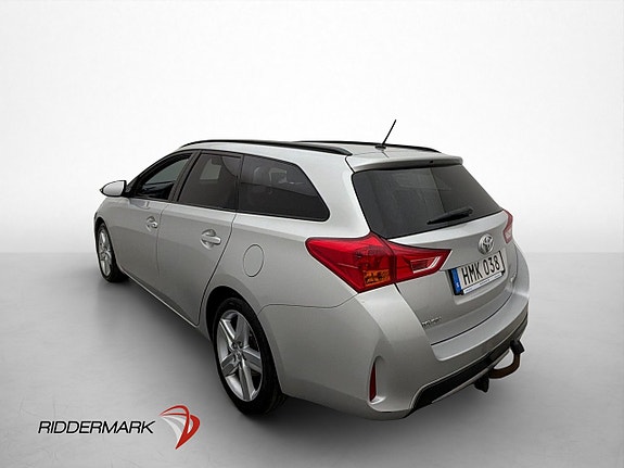 Toyota Auris 4 of 30