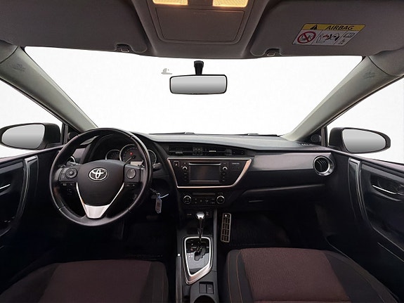 Toyota Auris 13 of 30