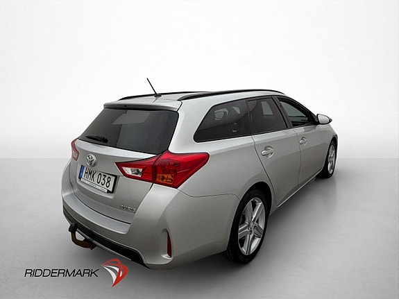Toyota Auris 6 of 30