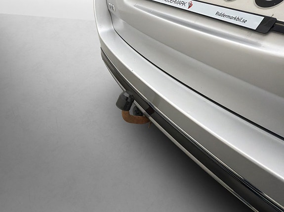 Toyota Auris 8 of 30