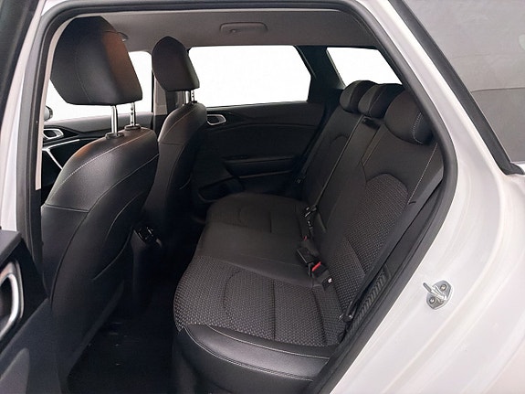 Kia Ceed 13 of 29