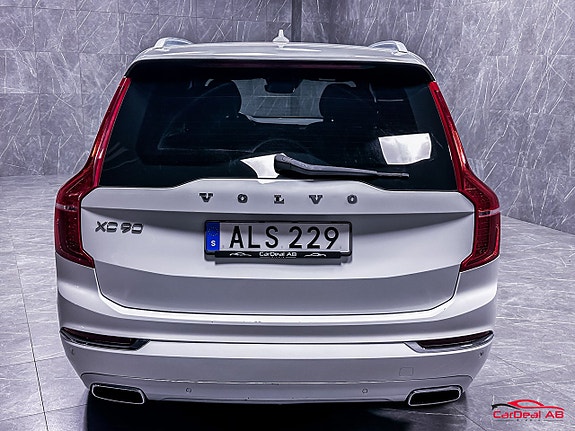 Volvo XC90 6 of 27