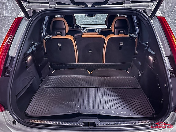 Volvo XC90 19 of 27