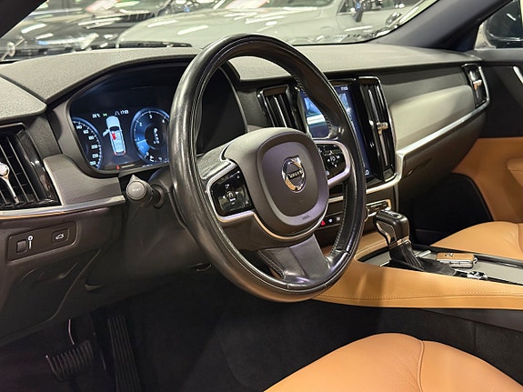 Volvo V90 14 of 30