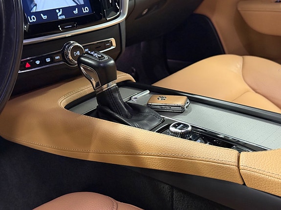 Volvo V90 17 of 30