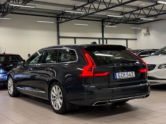 Volvo V90 8 of 30