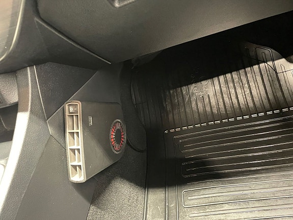 Toyota Auris 15 of 15