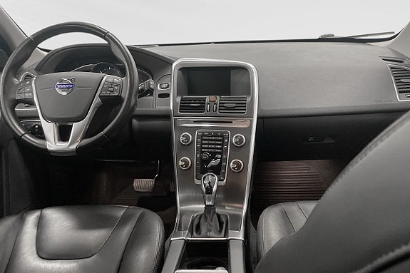 Volvo XC60 5 of 8