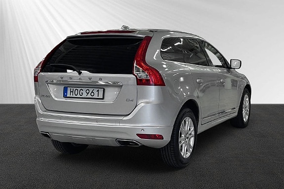 Volvo XC60 3 of 8