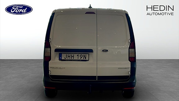 Ford Transit Connect 7 of 9