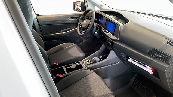 Ford Transit Connect 3 of 9