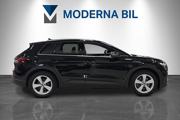 Audi Q4 e-tron 7 of 24