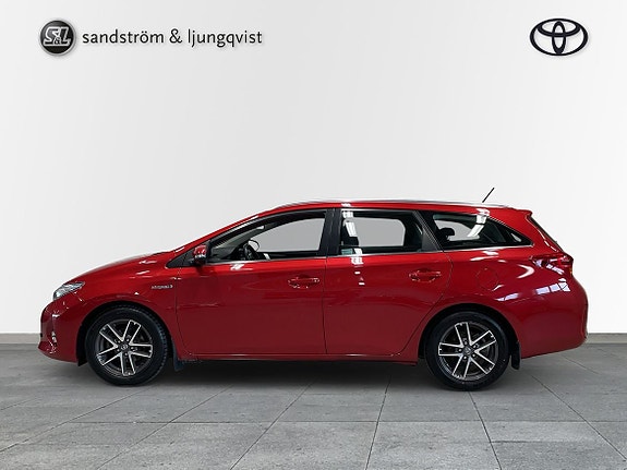 Toyota Auris 3 of 10