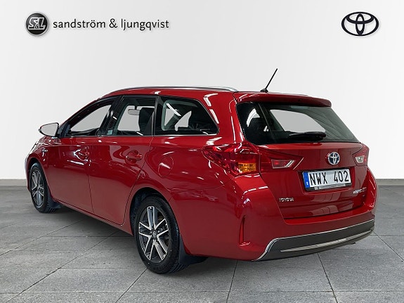 Toyota Auris 4 of 10