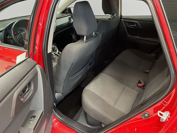 Toyota Auris 10 of 10