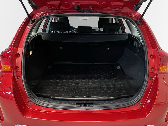Toyota Auris 6 of 10