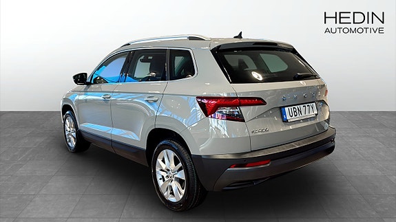 Skoda Karoq 2 of 12