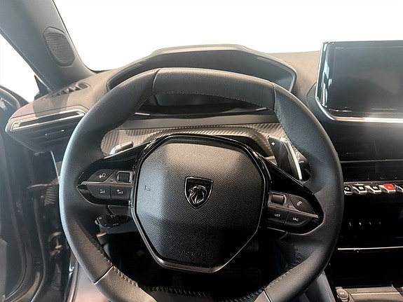 Peugeot 2008 7 of 15