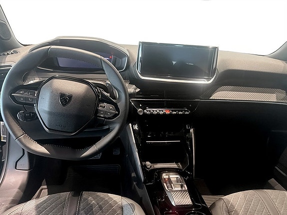 Peugeot 2008 6 of 15